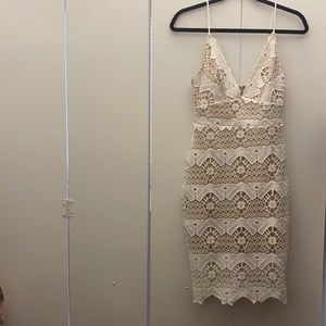 White Lulu’s XS dress